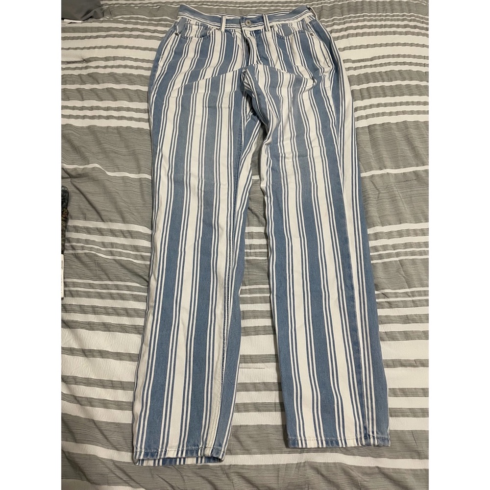 American Eagle Blue and White Striped Mom Jean, Size 4 X-Long/Tall, Never Worn